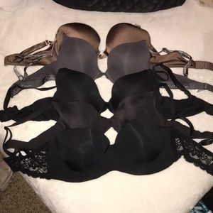 Victoria’s Secret bra bundle. All 34C